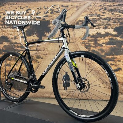 Pre-Owned Giant TCX (56cm) BMS245 (2016)